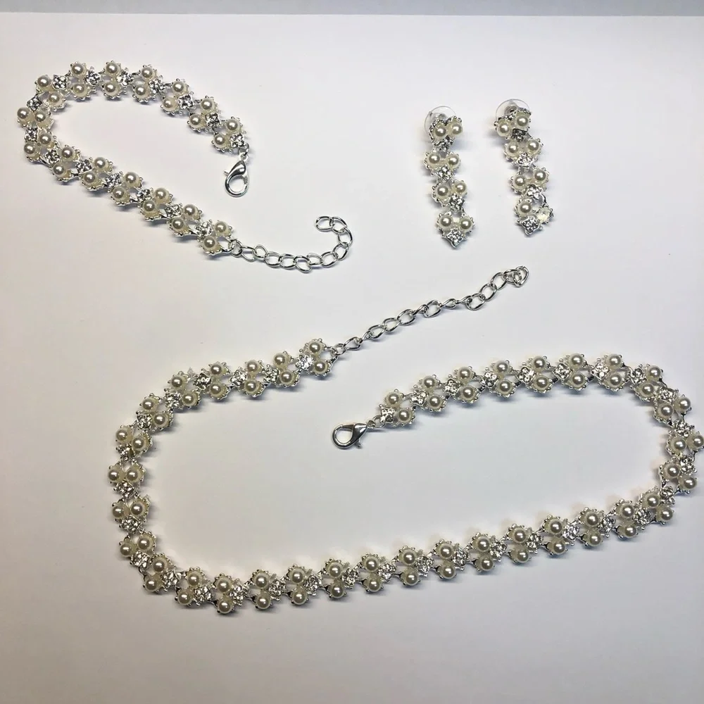 Faux Pearl Jewelry Set